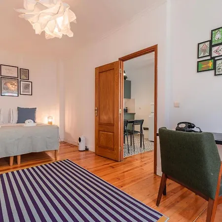 Classy And Charming By Lovelystay Lisboa