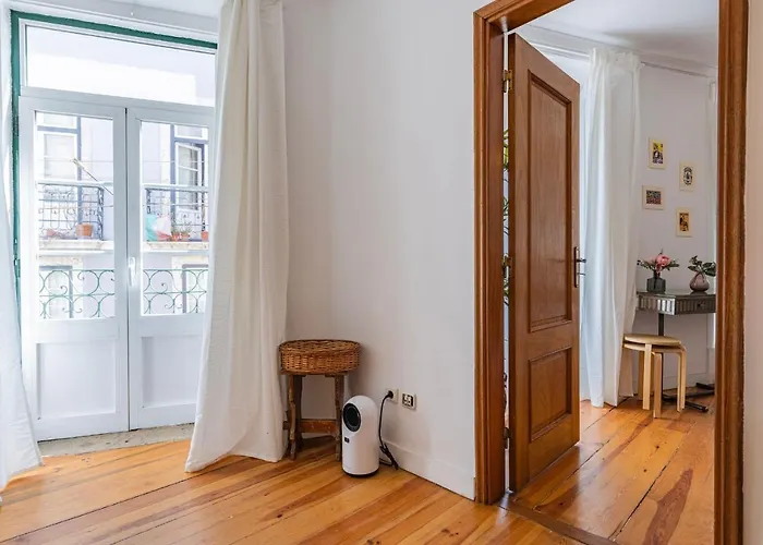 Classy And Charming By Lovelystay Apartment *