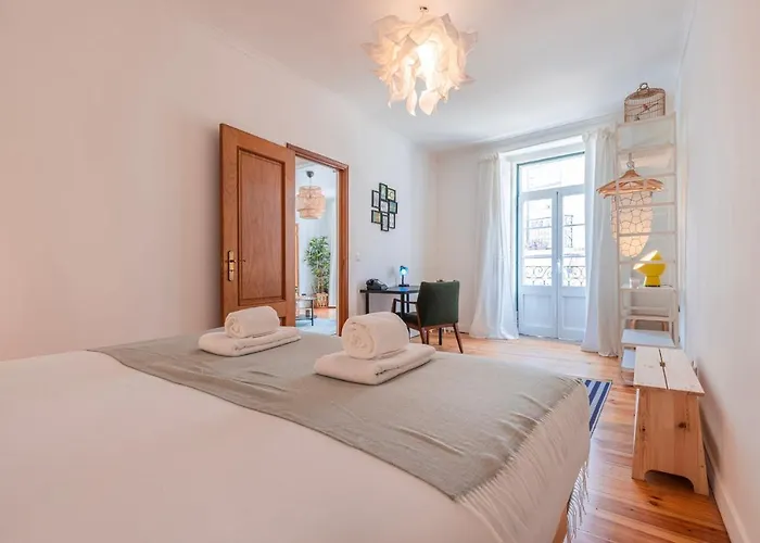 Classy And Charming By Lovelystay Apartment *