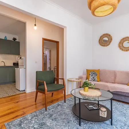 Classy And Charming By Lovelystay *